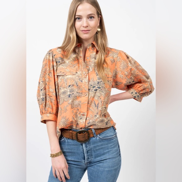 ivy jane Tops - ivy jane Peach Floral Puff-Sleeve Button-Up Blouse